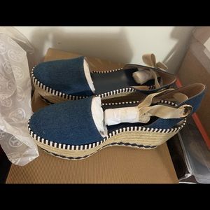 Tory Burch New Authentic with Box 7